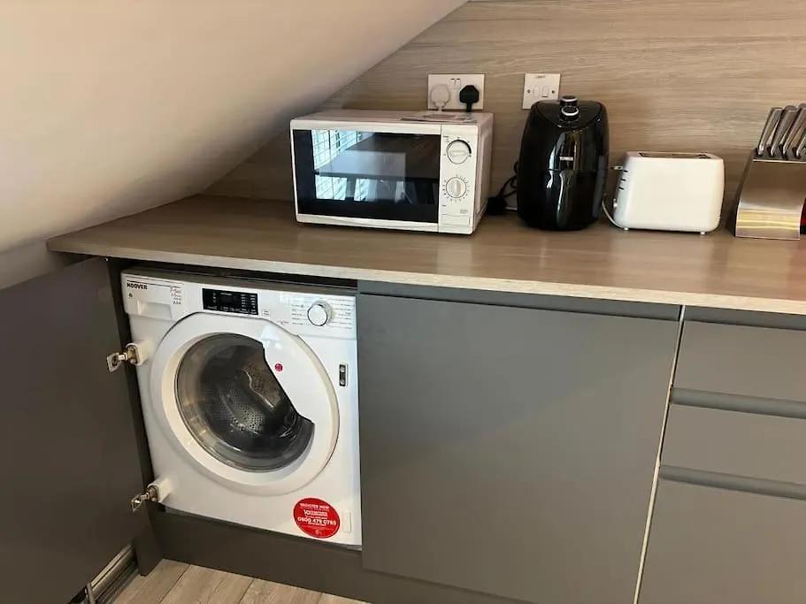 Apartment 1Bed Flat - Contractors - Central Cleethorpes