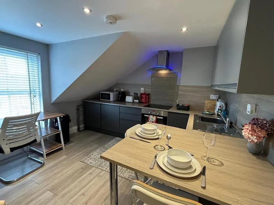 1Bed Flat - Contractors - Central Cleethorpes