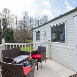Thorpe Park Letsand Management Apartment